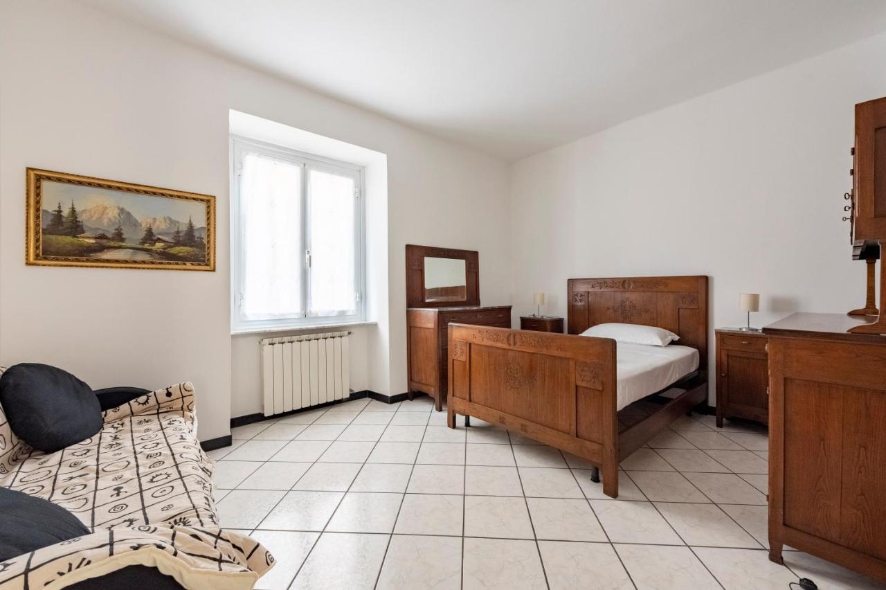 Joivy Cosy Flat With Parking In キアーヴァリ エクステリア 写真