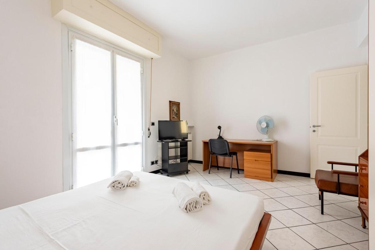 Joivy Cosy Flat With Parking In キアーヴァリ エクステリア 写真
